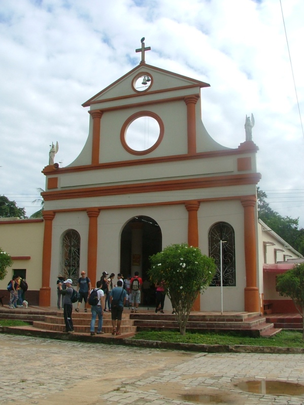 The church in Llano de Palmas.